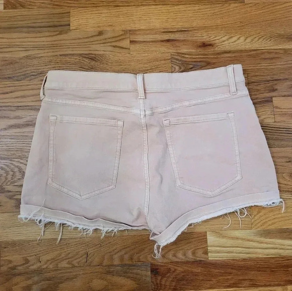 Banana Republic Mid Rise Cotton Blend 3" Shorts(32) - Picture 2 of 7